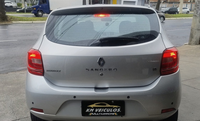 Renault SANDERO Expression Hi-Power 1.6 8V 5p 2015 Flex-7