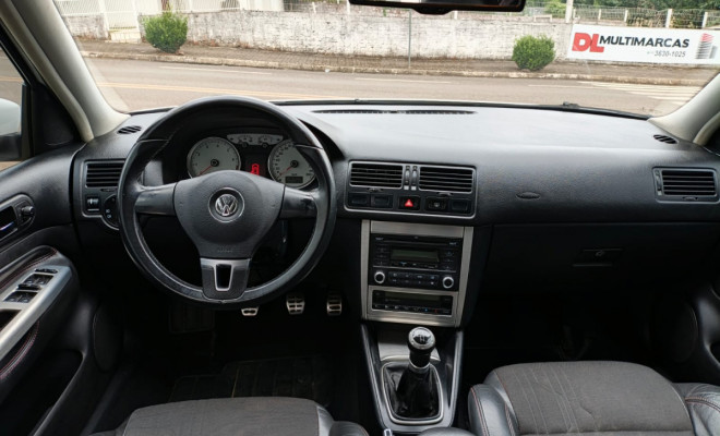 VW - VolksWagen Golf Sportline 1.6 Mi Total Flex 8V 4p 2013 Flex-1