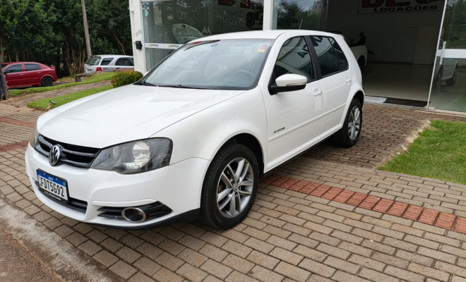 VW - VolksWagen Golf Sportline 1.6 Mi Total Flex 8V 4p 2013 Flex-9