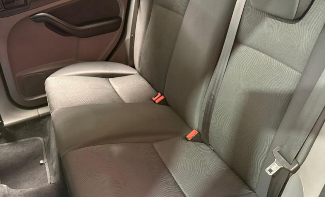 Ford Focus 1.6 S/SE/SE Plus Flex 8V/16V  5p 2013 Flex-13