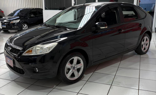 Ford Focus 1.6 S/SE/SE Plus Flex 8V/16V  5p 2013 Flex-1