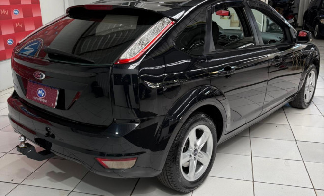 Ford Focus 1.6 S/SE/SE Plus Flex 8V/16V  5p 2013 Flex-4