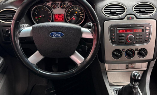 Ford Focus 1.6 S/SE/SE Plus Flex 8V/16V  5p 2013 Flex-7