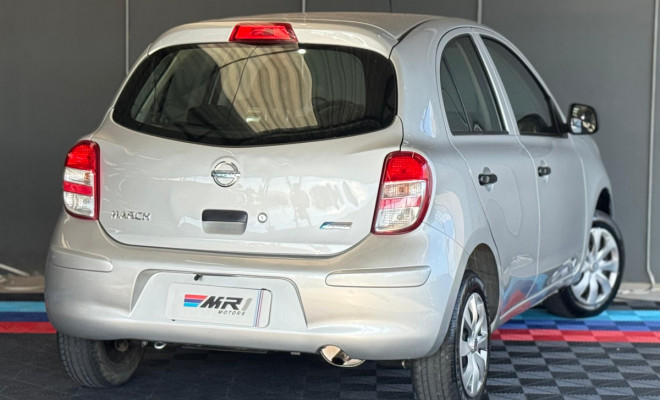 Nissan MARCH SV 1.6 16V Flex Fuel 2013 Flex-7