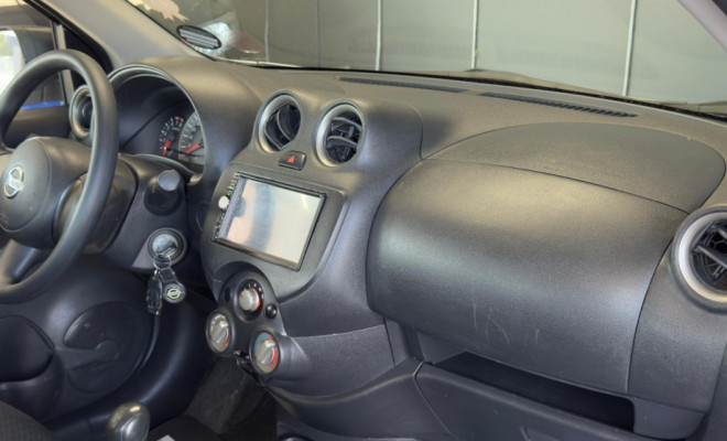 Nissan MARCH SV 1.6 16V Flex Fuel 2013 Flex-6