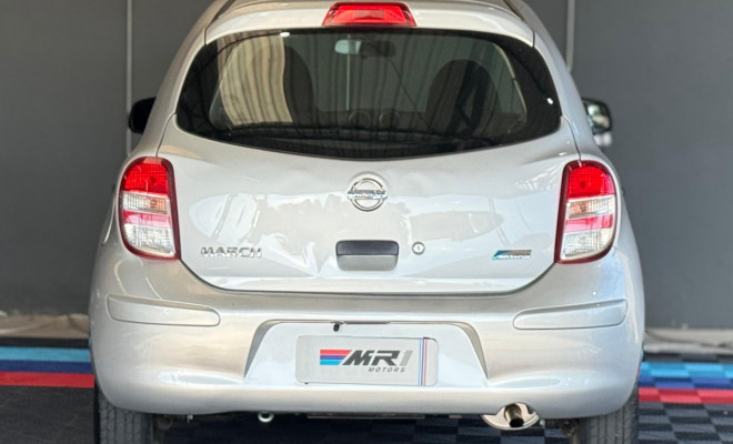 Nissan MARCH SV 1.6 16V Flex Fuel 2013 Flex-4