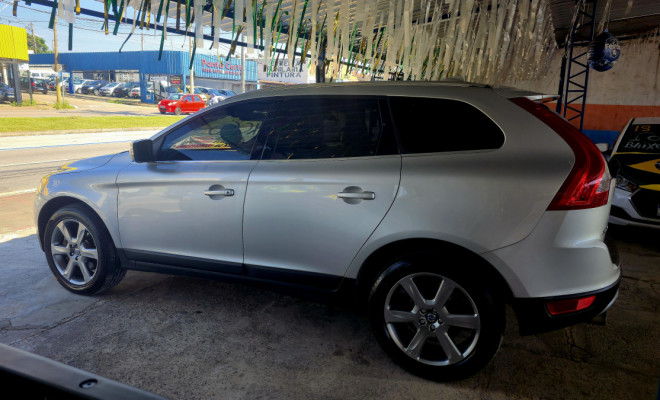 Volvo XC 60 2.0 T5  5p 2013 Gasolina-13