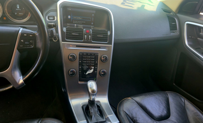 Volvo XC 60 2.0 T5  5p 2013 Gasolina-5