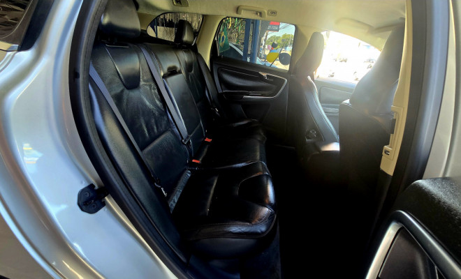 Volvo XC 60 2.0 T5  5p 2013 Gasolina-8