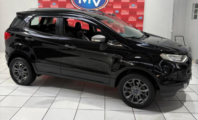 Ford EcoSport FREESTYLE 1.6 16V Flex 5p 2014 Flex
