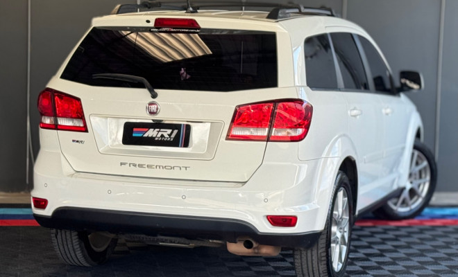 Fiat FREEMONT EMOT./PRECISION 2.4 16V 5p Aut. 2015 Gasolina-7
