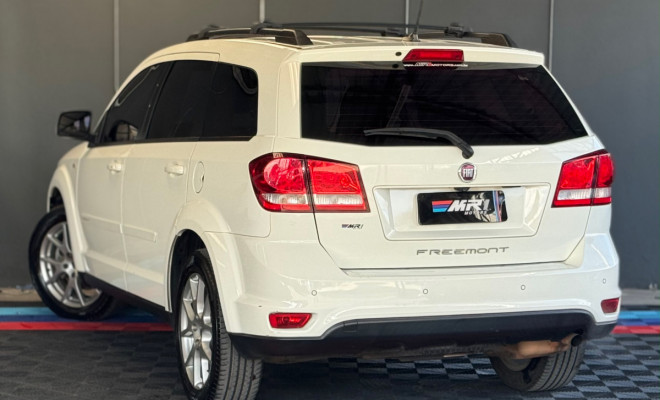 Fiat FREEMONT EMOT./PRECISION 2.4 16V 5p Aut. 2015 Gasolina-1