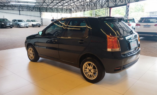 Fiat Palio ELX 1.4 Fire/30 Anos F. Flex 8V 4p 2006 Flex COMPLETO 1.4-3