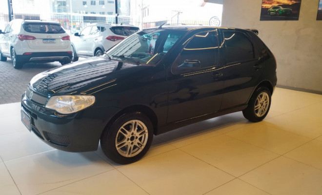 Fiat Palio ELX 1.4 Fire/30 Anos F. Flex 8V 4p 2006 Flex COMPLETO 1.4-2