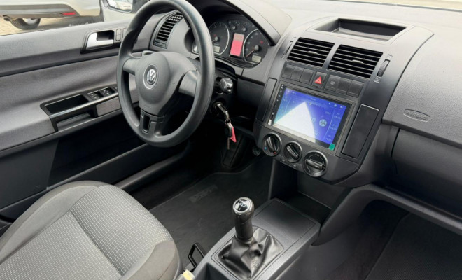VW - VolksWagen Polo Sedan 1.6 Mi Total Flex 8V 4p 2013 Flex-11