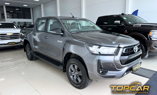Toyota Hilux CD SR 4x4 2.8 TDI Diesel Aut. 2022 Diesel-1