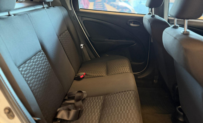 Toyota ETIOS XS 1.5 Flex 16V 5p Mec. 2014 Flex-10