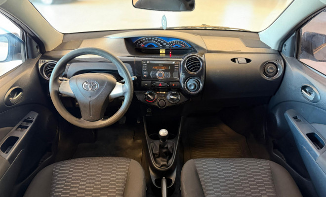 Toyota ETIOS XS 1.5 Flex 16V 5p Mec. 2014 Flex-5