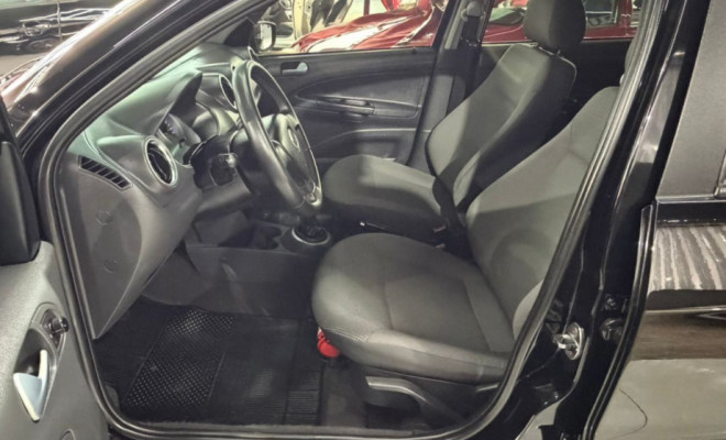 VW - VolksWagen VOYAGE 1.6/1.6 City  Mi Total Flex 8V 4p 2011 Flex-9