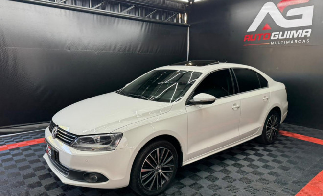 VW - VolksWagen JETTA Highline 2.0 TSI 16V 4p Tiptronic 2013 Flex-19