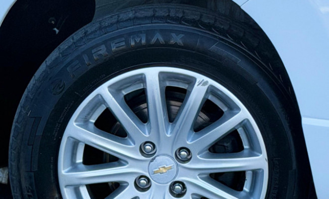 GM - Chevrolet SPIN LT 1.8 8V Econo.Flex 5p Mec. 2014 Flex-4
