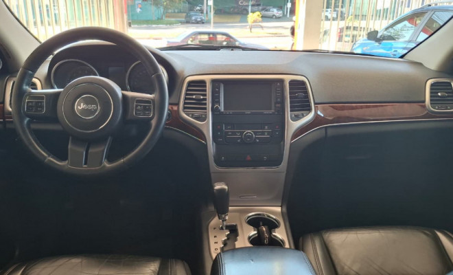 Jeep Grand Cherokee Laredo 3.6 4x4 V6 Aut. 2011 Flex-7