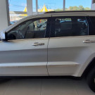 Jeep Grand Cherokee Laredo 3.6 4x4 V6 Aut. 2011 Flex-6