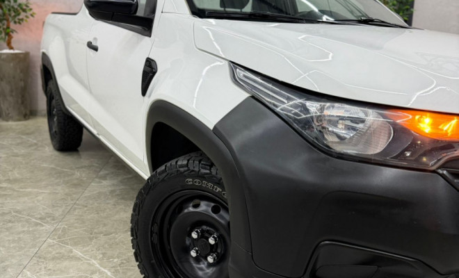 Fiat Strada Endurance 1.4 Flex 8V CS Plus 2023 Flex-4