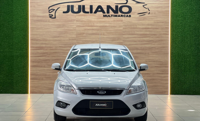 Ford Focus 1.6 S/SE/SE Plus Flex 8V/16V  5p 2013-11