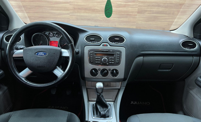 Ford Focus 1.6 S/SE/SE Plus Flex 8V/16V  5p 2013-4
