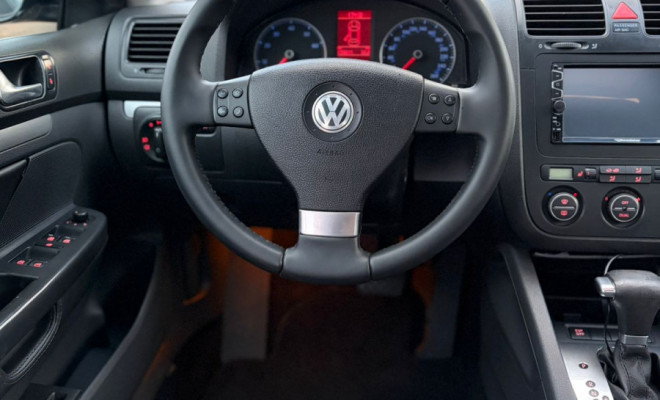 VW - VolksWagen JETTA 2.5 20V 150/170cv Tiptronic 2008 Gasolina-8