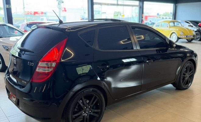 Hyundai i30 2.0 16V 145cv 5p Aut. 2011 Gasolina-4
