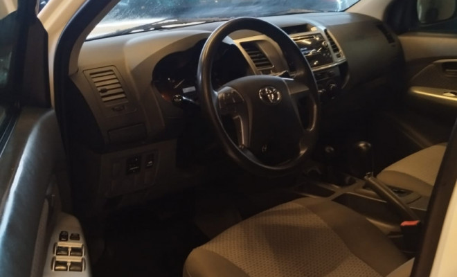 Toyota Hilux CD SR D4-D 4x4 3.0 TDI Dies Aut. 2015 Diesel-7