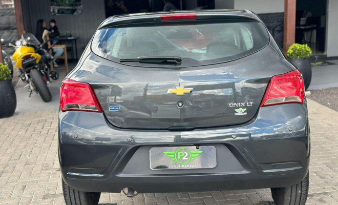 GM - Chevrolet ONIX HATCH LT 1.0 8V FlexPower 5p Mec. 2017 Flex-13