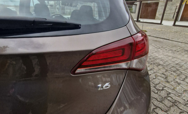 Hyundai HB20X Style 1.6 Flex 16v Mec. 2016 Flex-9