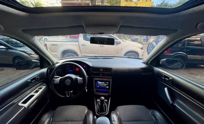 VW - VolksWagen Golf Sportline 1.6 Mi Total Flex 8V 4p 2011 Flex-7