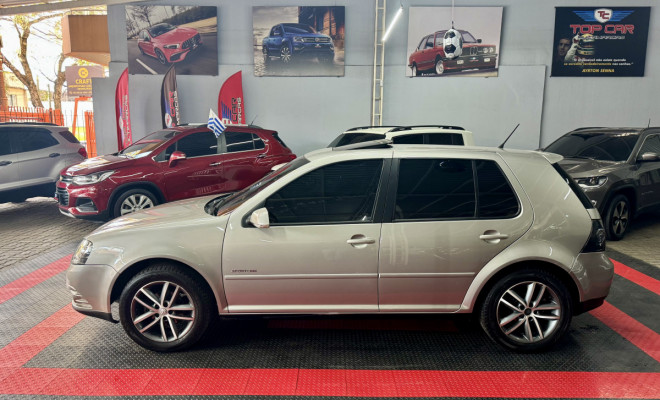 VW - VolksWagen Golf Sportline 1.6 Mi Total Flex 8V 4p 2011 Flex-2