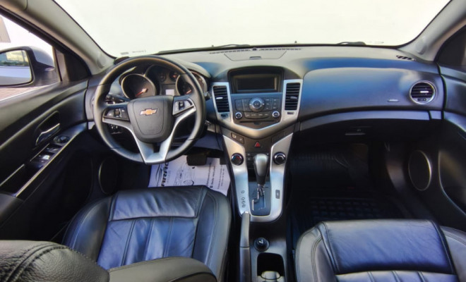 GM - Chevrolet CRUZE LT 1.8 16V FlexPower 4p Aut. 2012 Flex-5