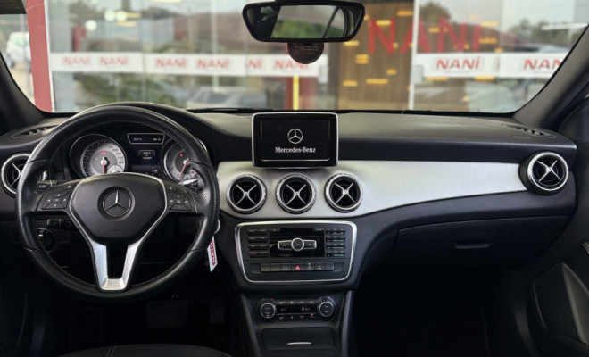 Mercedes-Benz GLA 250 Vision 2.0 TB 16V 211cv Aut. 2015 Gasolina-8