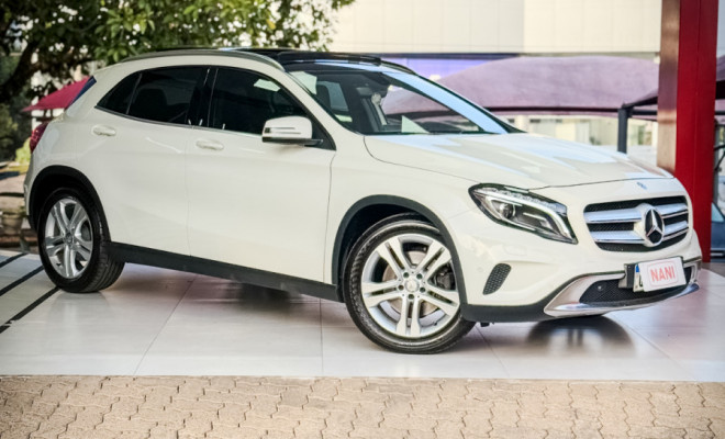 Mercedes-Benz GLA 250 Vision 2.0 TB 16V 211cv Aut. 2015 Gasolina-1