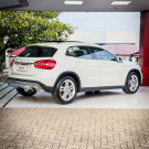 Mercedes-Benz GLA 250 Vision 2.0 TB 16V 211cv Aut. 2015 Gasolina-2