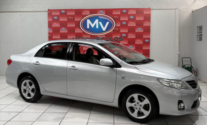 Toyota Corolla XLi 1.8/1.8 Flex 16V Mec. 2013 Flex