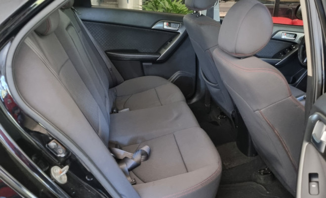 Kia Motors Cerato 1.6 16V Aut. 2012 Gasolina-4