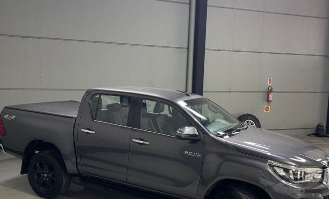 Toyota Hilux SW4 SRX 4x4 2.8 TDI 16V Dies. Aut. 2019 Diesel-0