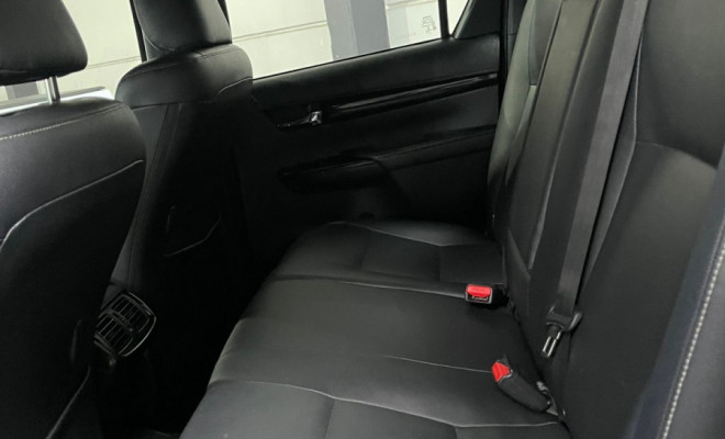 Toyota Hilux SW4 SRX 4x4 2.8 TDI 16V Dies. Aut. 2019 Diesel-3