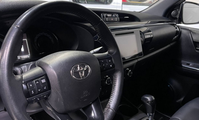 Toyota Hilux SW4 SRX 4x4 2.8 TDI 16V Dies. Aut. 2019 Diesel-6