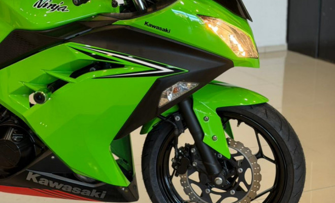 KAWASAKI NINJA 300 2018 Gasolina-9