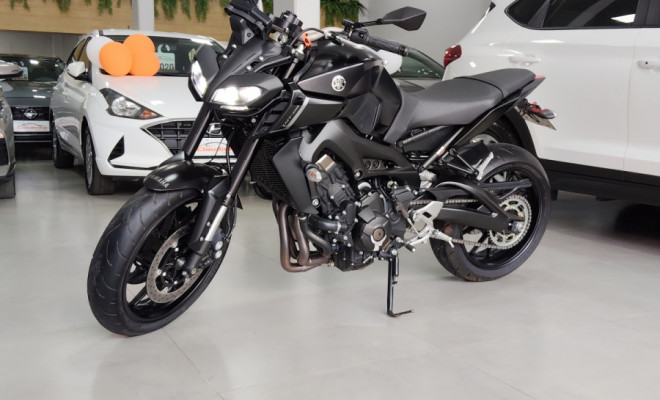 YAMAHA MT-09 850cc/ABS 2024 Gasolina-2