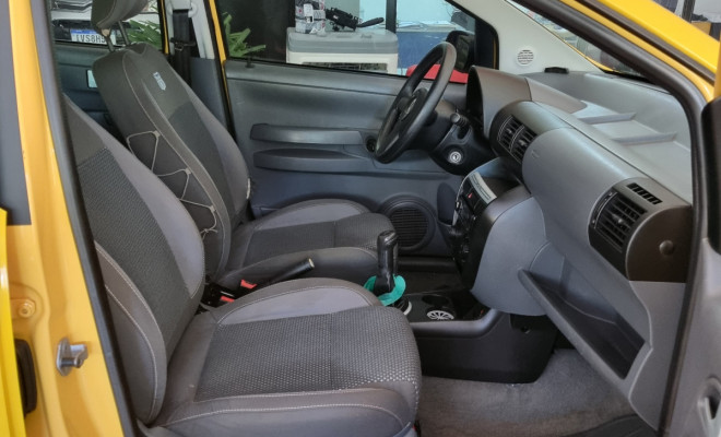 VW - VolksWagen Fox Route 1.0 Mi Total Flex 8V 5p 2008 Flex-7
