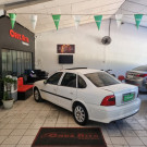 GM - Chevrolet Vectra CD 2.2 16V / 2.0 16V Mec./Aut. 1999 Gasolina-3